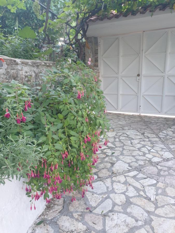 Rosemary House Sarandë Exterior foto