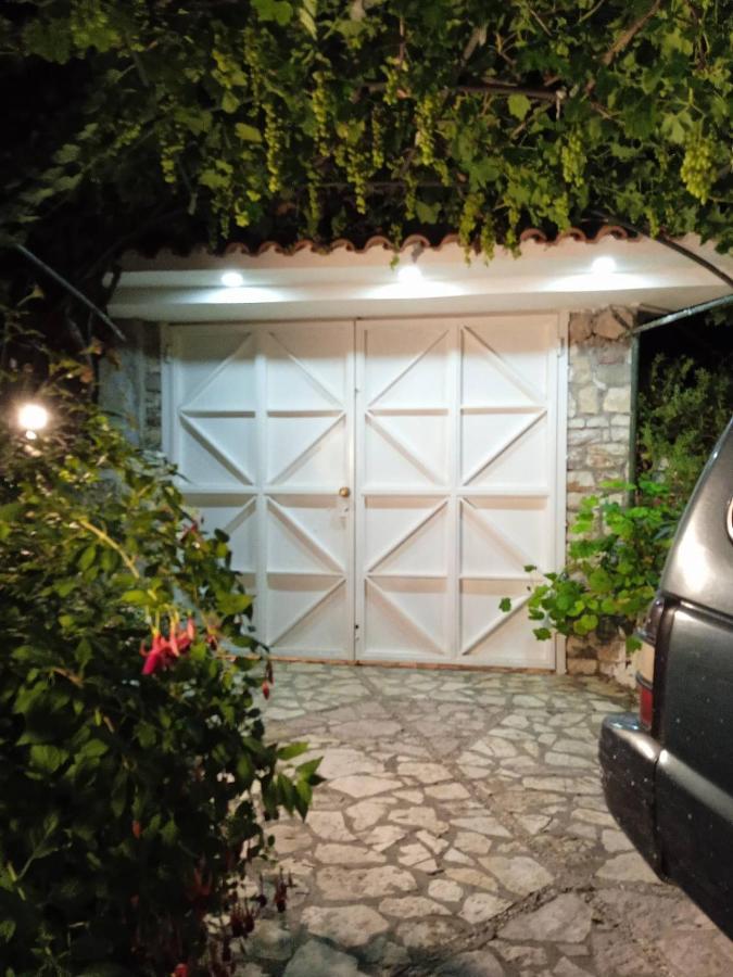 Rosemary House Sarandë Exterior foto